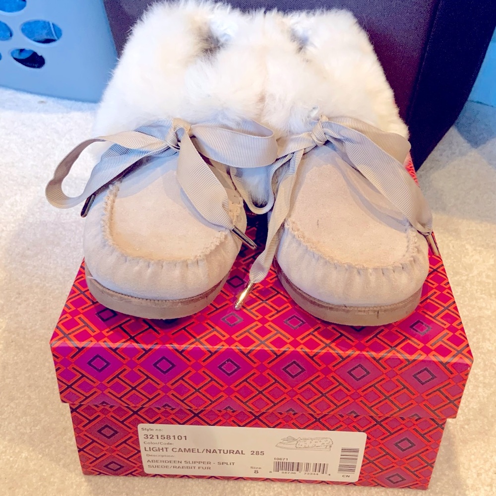 Tory Burch Aberdeen Slipper. Split Suede / Rabbit Fur